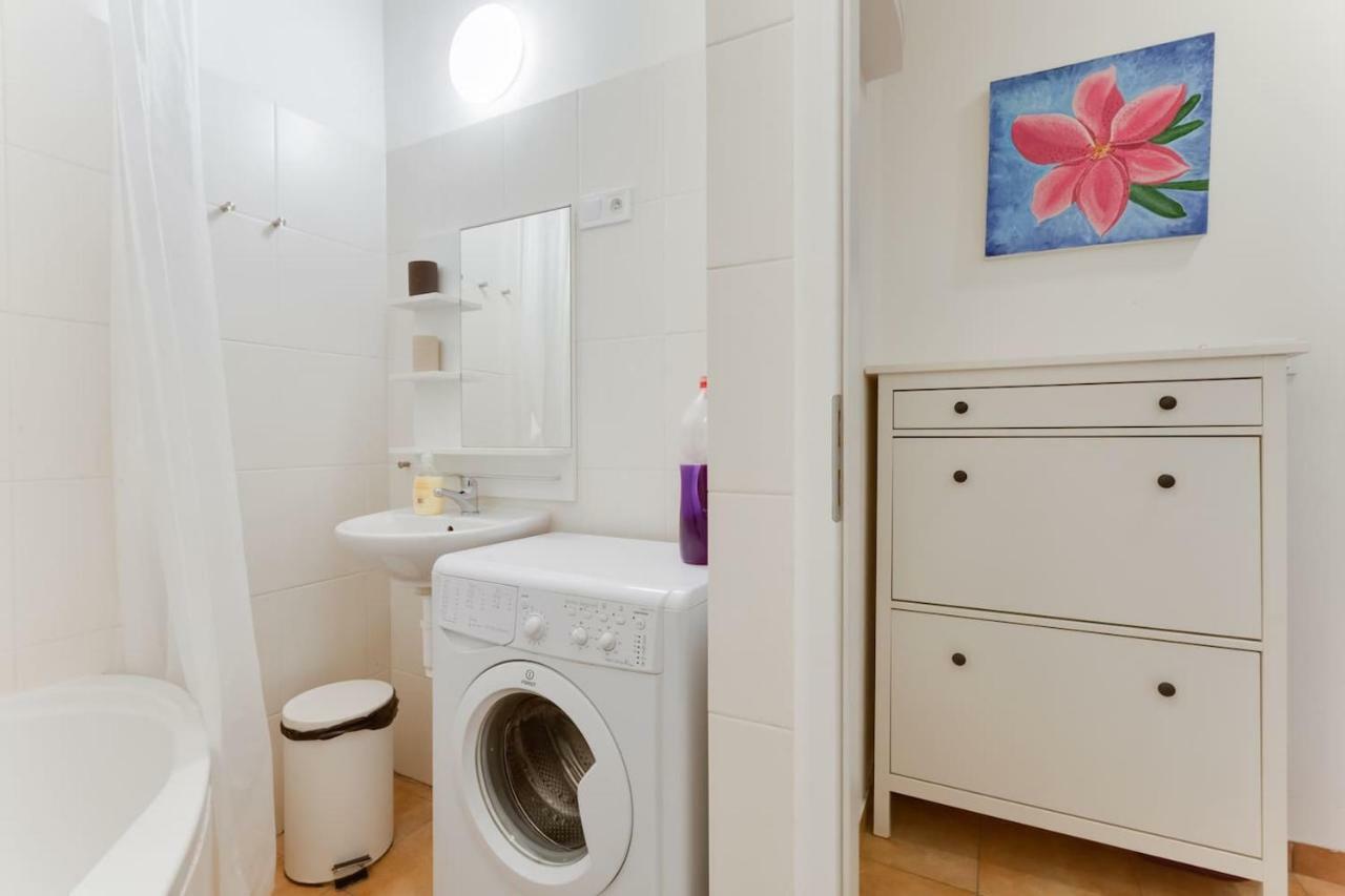 Apartment Beautiful Downtown 2bd With Netflix