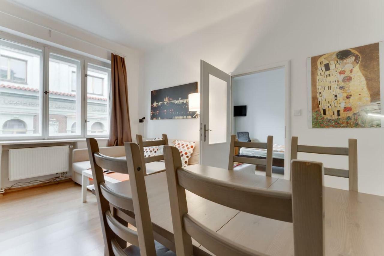 Beautiful Downtown 2bd With Netflix Apartment